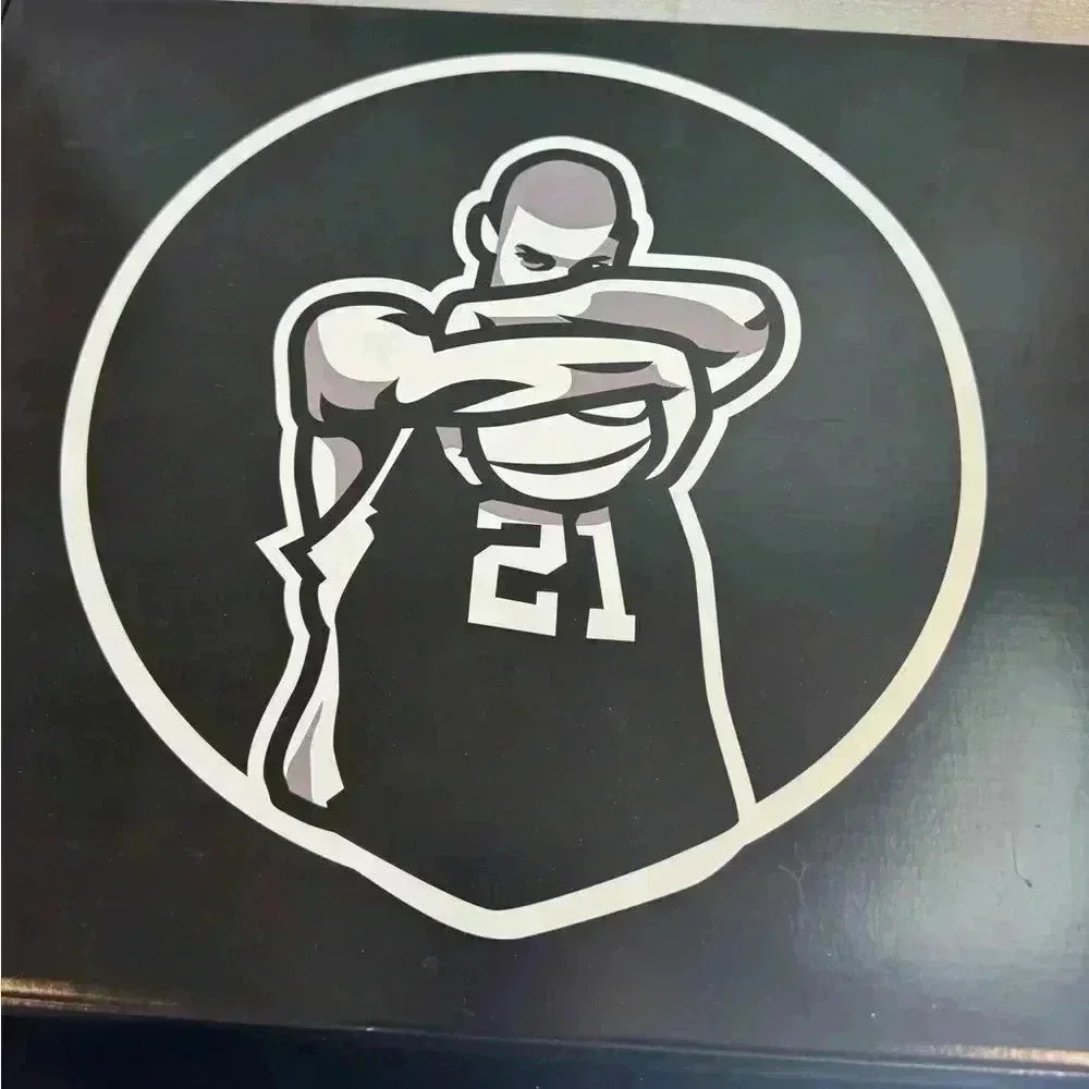 Tim Duncan Season Ticket Member Plaque with Picture in‎ box